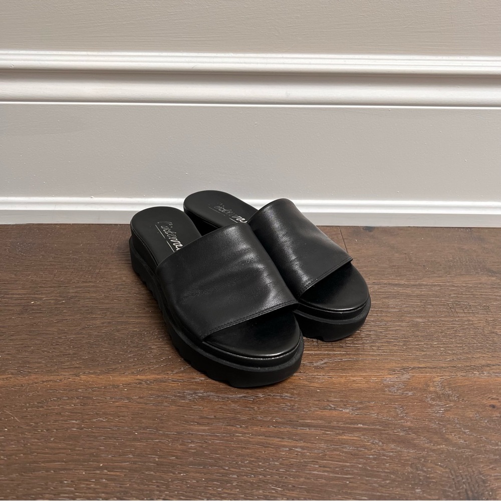Black L’Intervalle Sandals